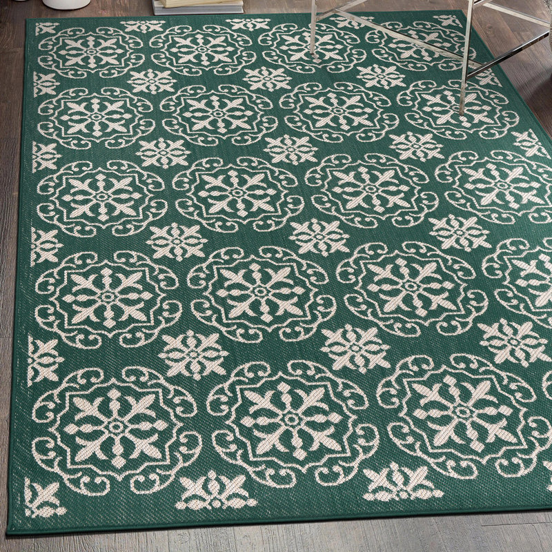 Charea Geometric Green/Cream Indoor & Outdoor Area Rug, Rectangle 7'10" x 10'