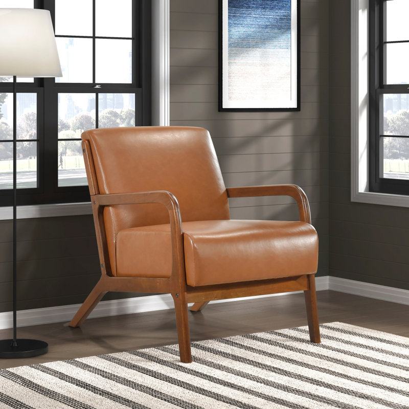 Chaise d'appoint au fini noyer et au mobilier en similicuir brun
