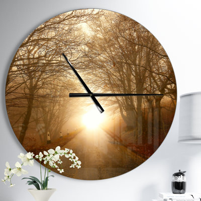 Path to Sunlight in Autumn Forest - Horloge murale moderne