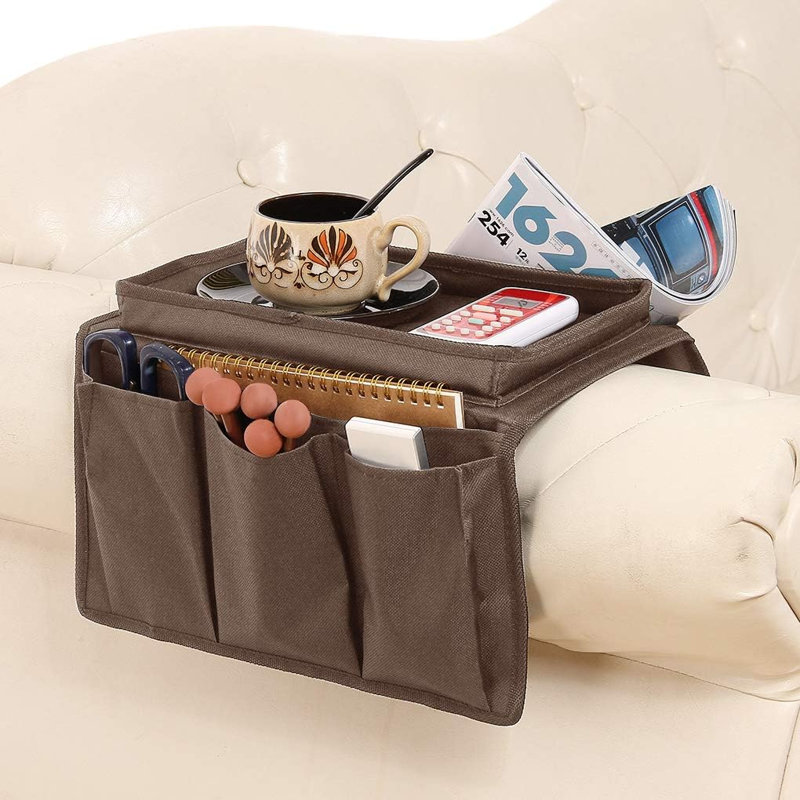 Canapé Organisateur d'accoudoirs avec porte-gobelet, plateau, chaise, accoudoir, télé, support pour fauteuil inclinable, fauteuil, rangement, poches de rangement, sac pour téléphone portable, tablette, livres, magazines