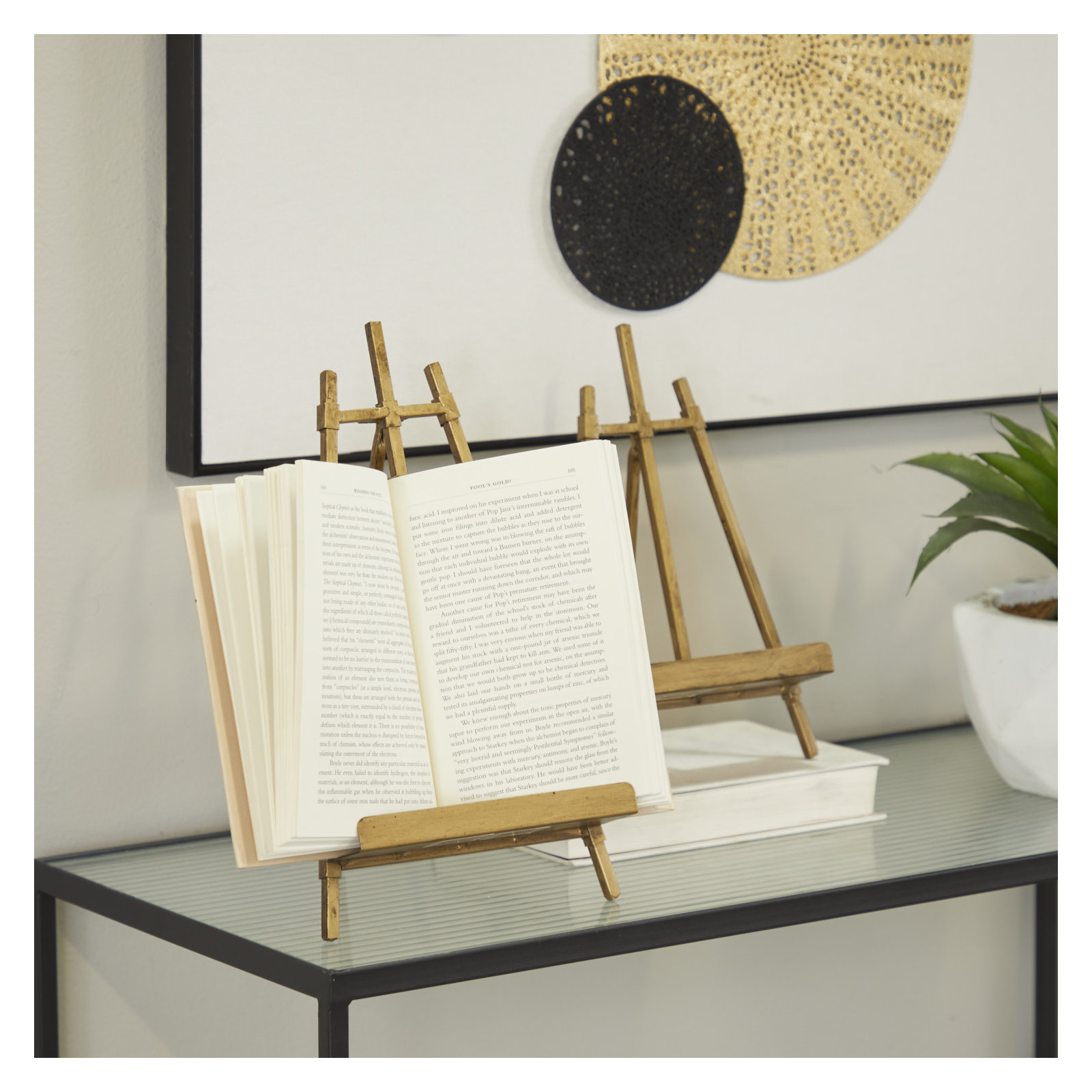 Gwennyth Metal Display Easel with Foldable Stand Set, Gold