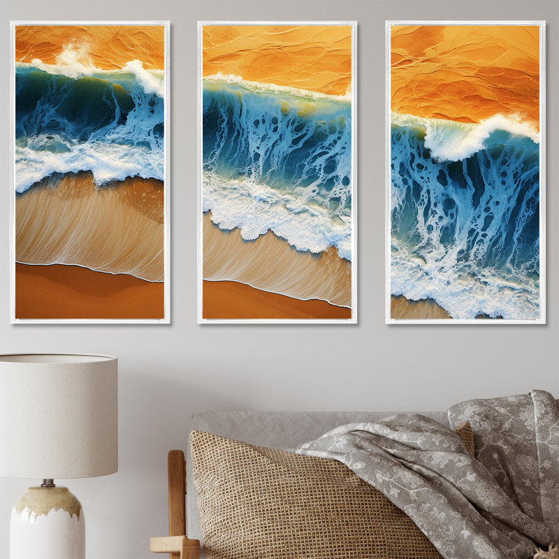 Vue aérienne de la plage bleue et orange I - art mural plage, Cadre flottant blanc, H 32 po x l 48 po x P 1 po