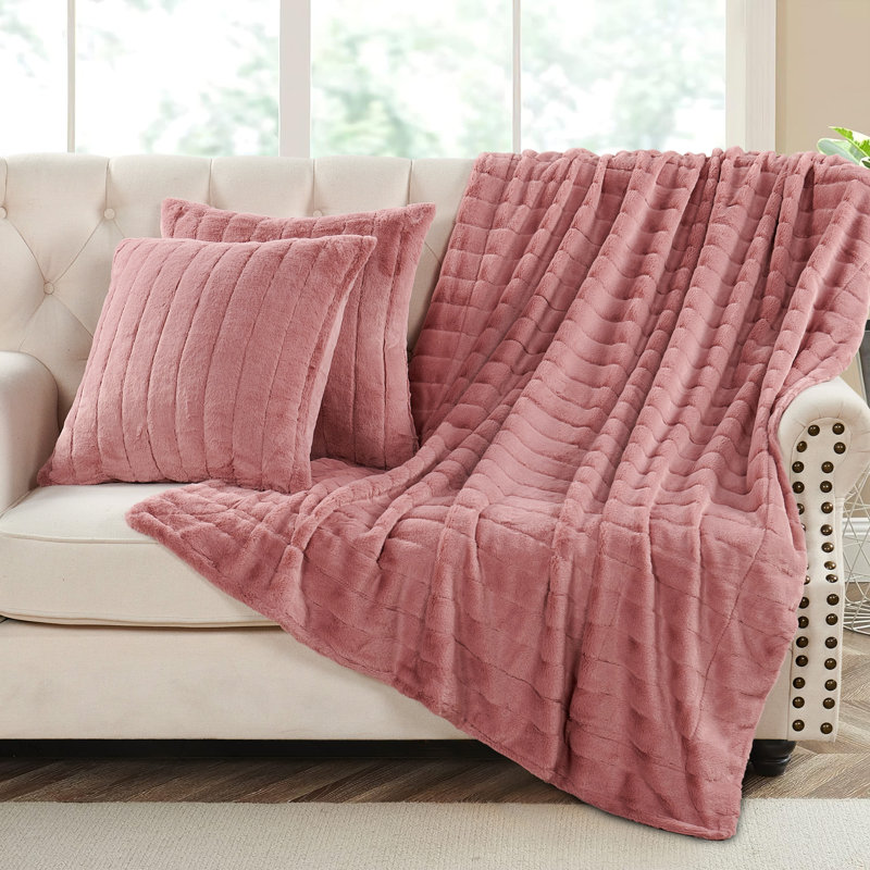 Jeté en fausse fourrure Luxury, 50 po x 60 po, Rose cendre