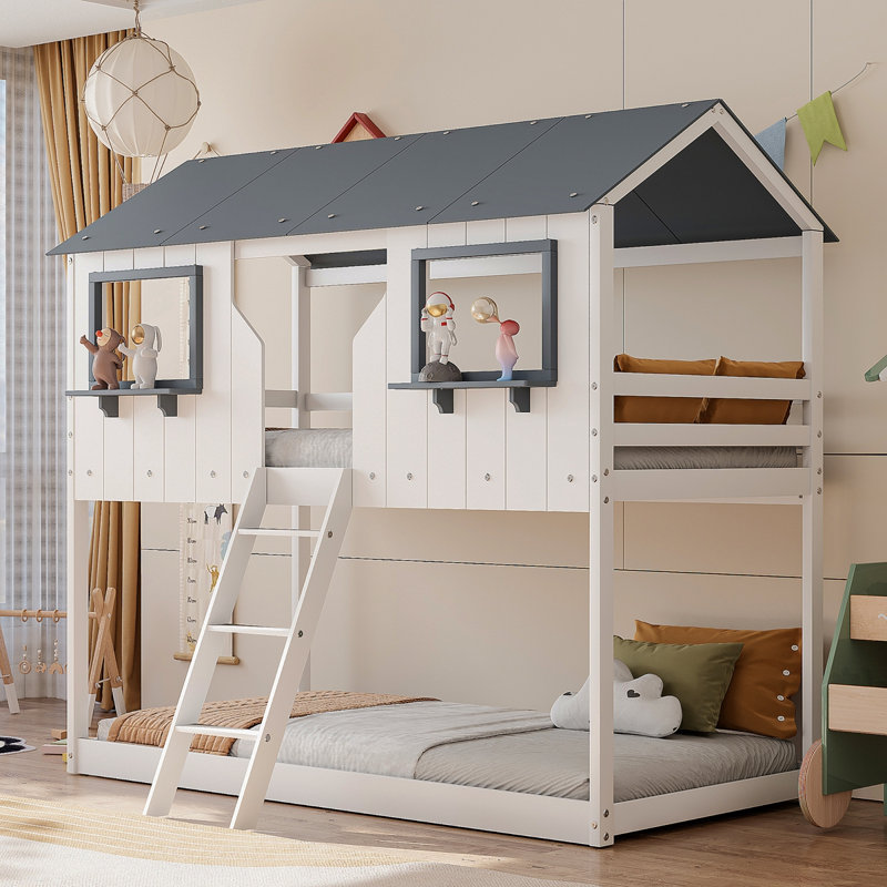 Lit superposé simple au-dessus d'un lit simple en bois avec toit, fenêtre, garde-corps et échelle (blanc)
