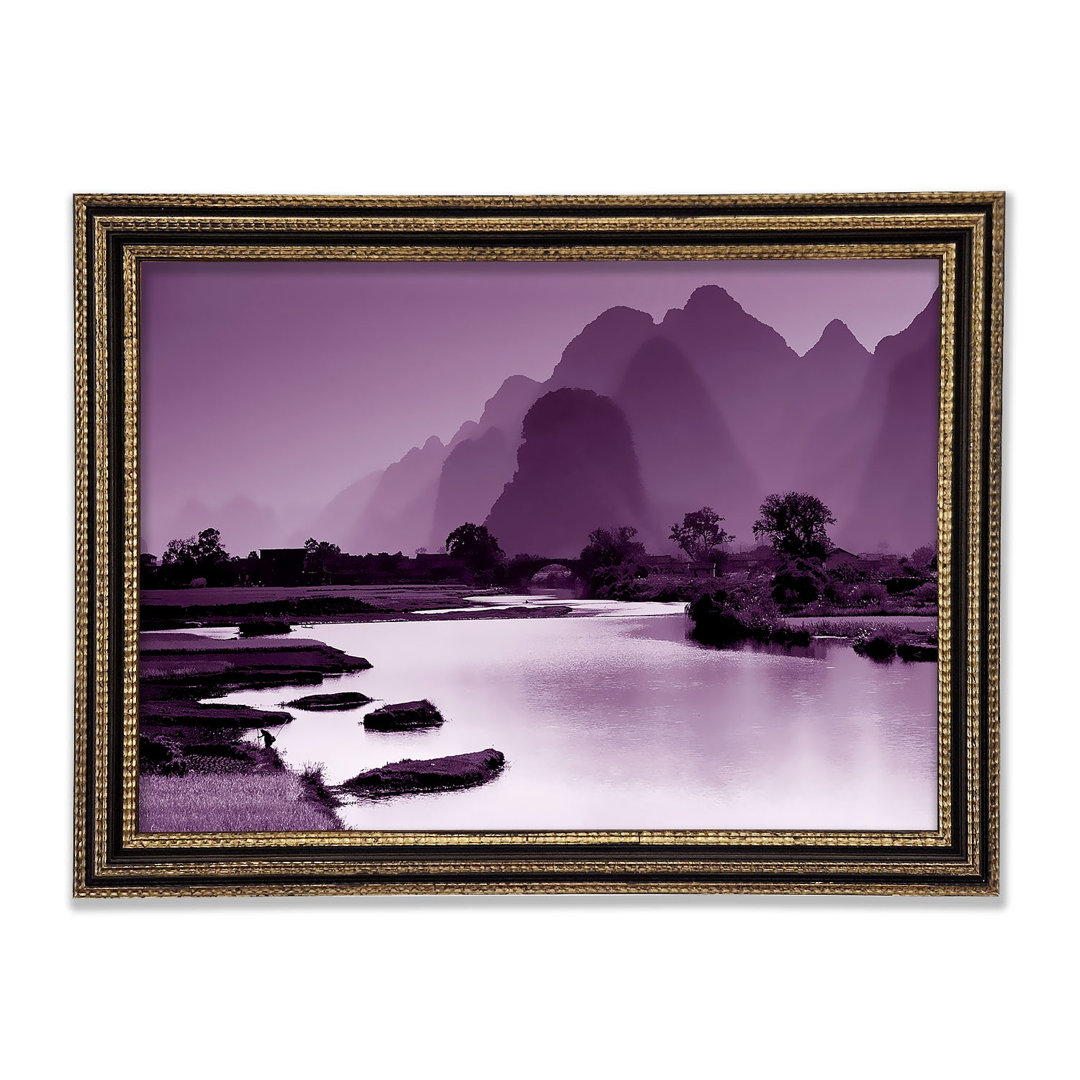 Mauve Mountain Lake Gerahmter Druck