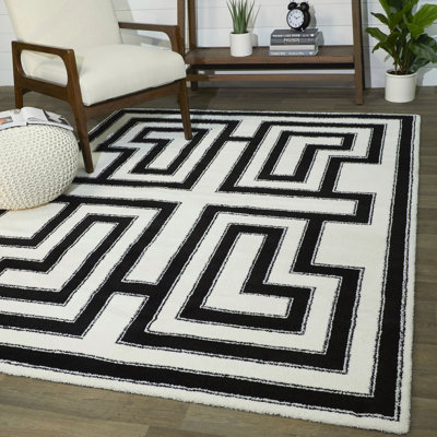 Wilk Geometric Indoor Rug