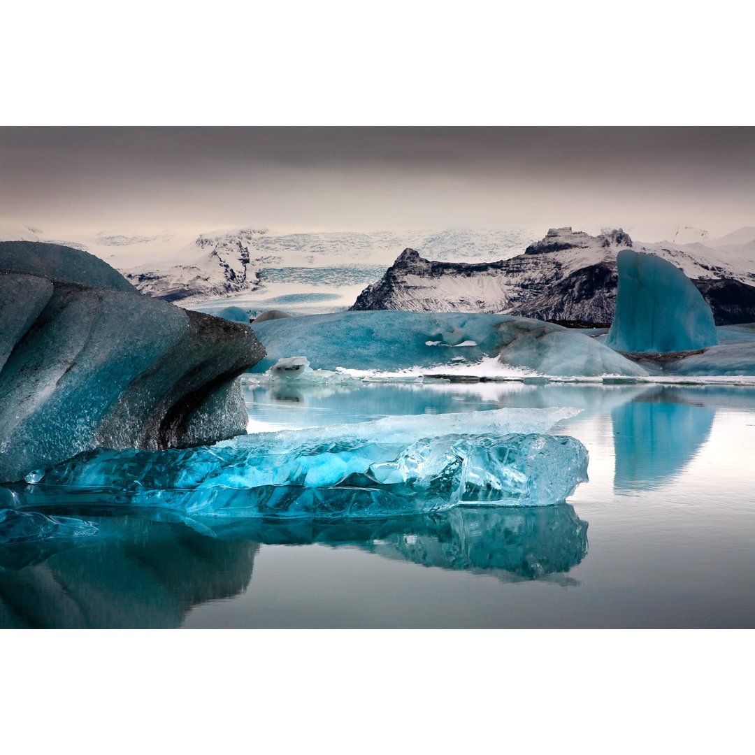 Eisberge von Jökulsárlón (\"Gletscherlagune\") von Yxyeng - Druck