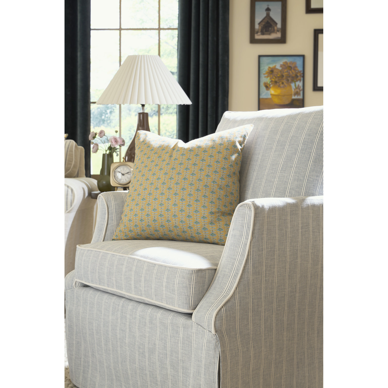 Annie Club Chair