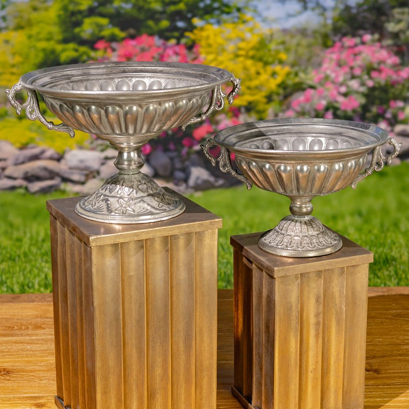 Aeneas Frosted Silver Metal Urns (Set of 2), Silver