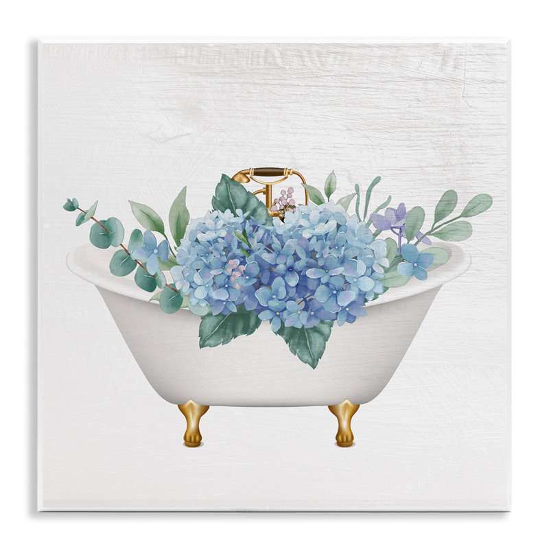 «Chic Bathaign with Hydrangea Blossoms», art mural sur bois par Lil 'Rue