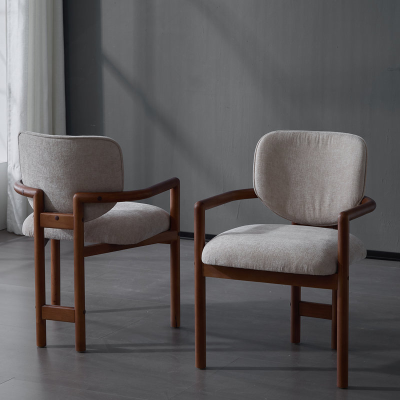 Ensemble de 2 chaises de salle à manger rembourrées avec accoudoirs en bois d'hévéa et tissu beige, capacité de poids de 300 lb