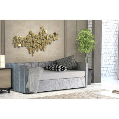 Robinson Upholstered Daybed with Trundle