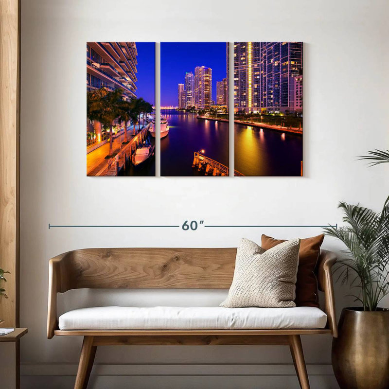 Sirpi Downtown Miami Riverwalk, H 28 po x l 45 po