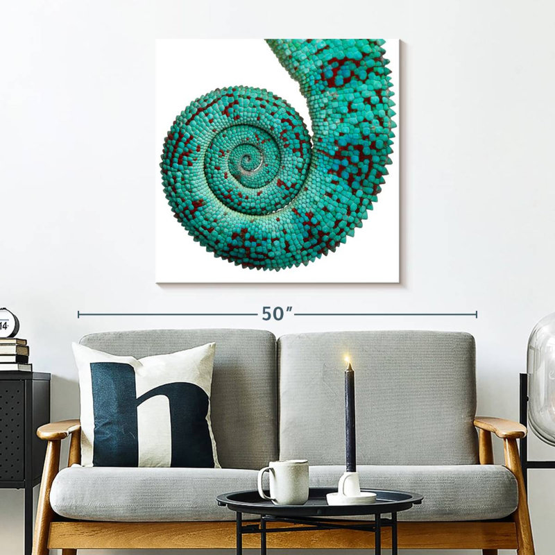 Crowle Chameleon Tail, 30" H x 30" W
