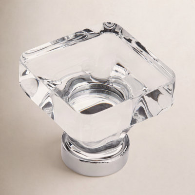 Glacio 1 3/8" Length Square Knob
