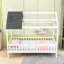Lit simple en bois avec toit et clôture-164687071