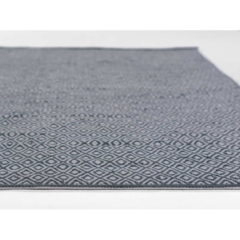 River Geometric Area Rug in Black, Rectangle 3'1" x 5'1"