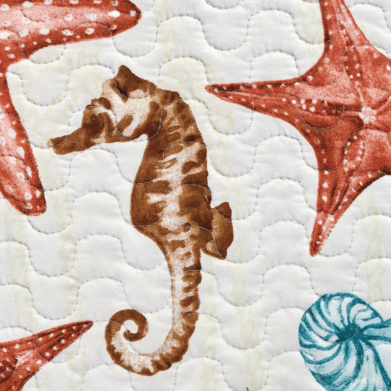 Nautical Shell Reversible Quilt Set with Shams, Twin / Twin XL Quilt + 1 Standard Sham