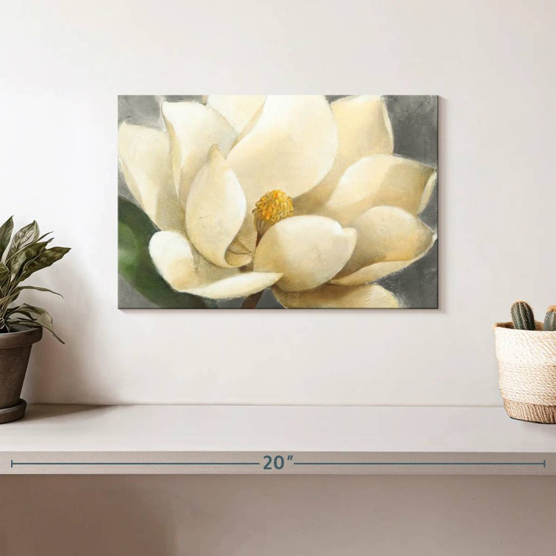 Fleur de magnolia Harnek sur fond gris, H 8 po x l 12 po