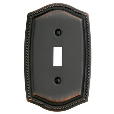 1-Gang Toggle Light Switch Wall Plate