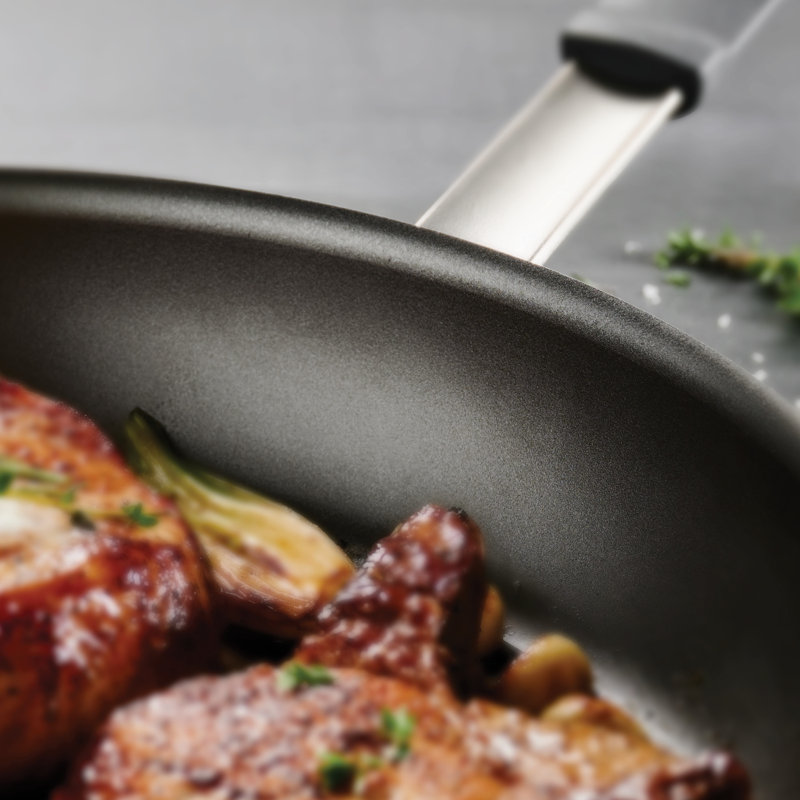 Tramontina Professional Fusion™ Non-Stick Frying Pan, 8" W
