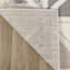 Tapis d'intérieur à motif géométrique gris crème.-1014529537