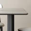Ensemble de table et chaises de salle à manger exquis-109921521