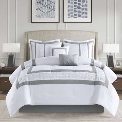 Édredon 8 pièces pour très grand lit - style transitionnel, coussins brodés avec garniture sophistiquée 8 pièces, rembourrage