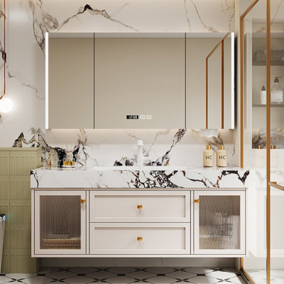 Armoire de salle de bain à la française