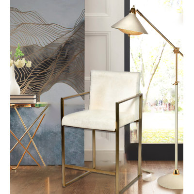Fauteuil en cuir de vache transitionnel doré