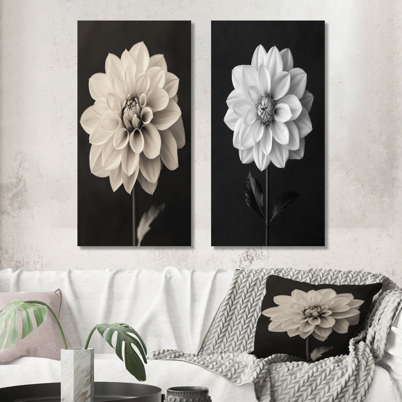 Dahlia gris et charme romantique III - Nature, impression murale en métal 2 pièces, 40" H x 40" W