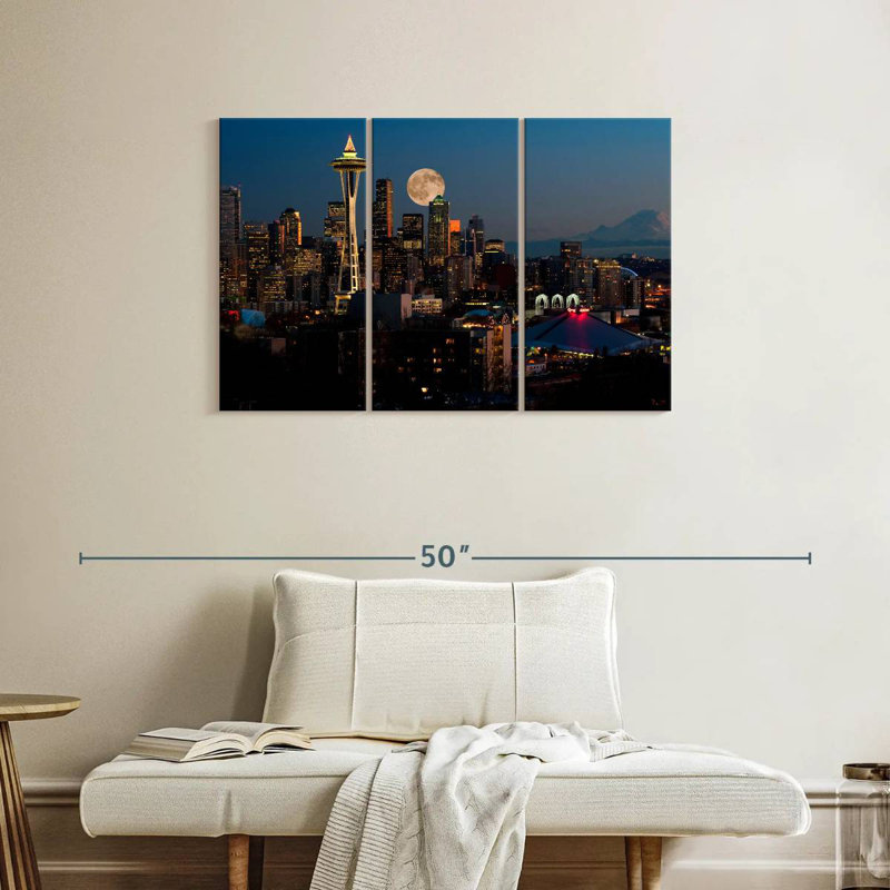 Sebbie Seattle Moonrise, 24" H x 38" W
