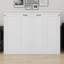 Lit escamotable minimaliste se pliant dans une armoire-225190556