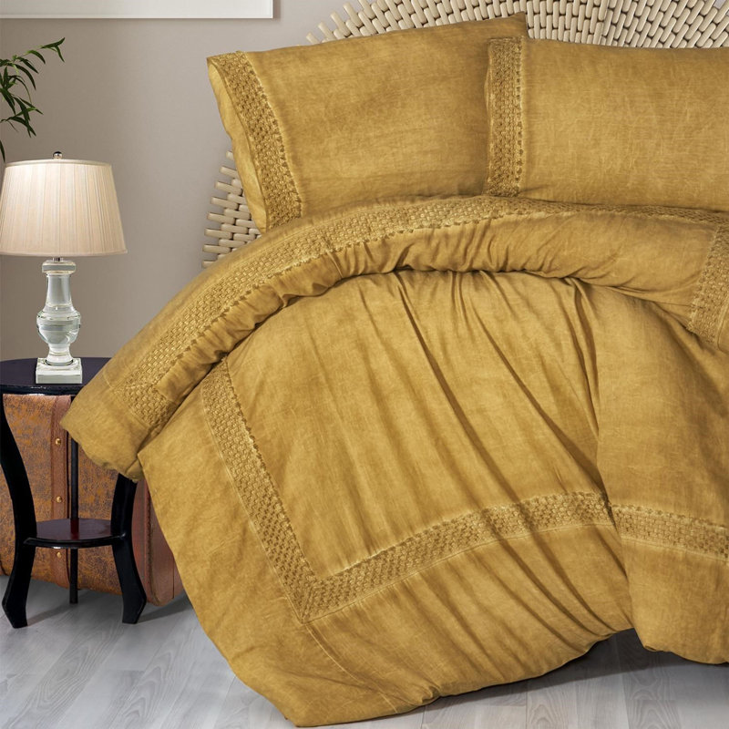 Landreneau Duvet Cover Set with Pillowcases, Mustard