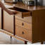 Buffet en bois massif de style Mid-Century-767911517