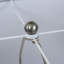 Lampe de table 16 x 16 x 23,5 po gris et argent brossé (assemblage de l'abat-jour requis)