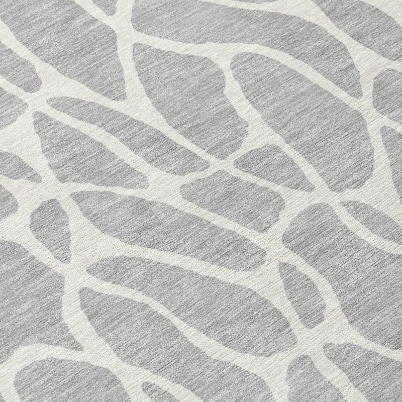 Zarelia Silver Washable Indoor-Outdoor Rug - , 2'6" x 3'10"