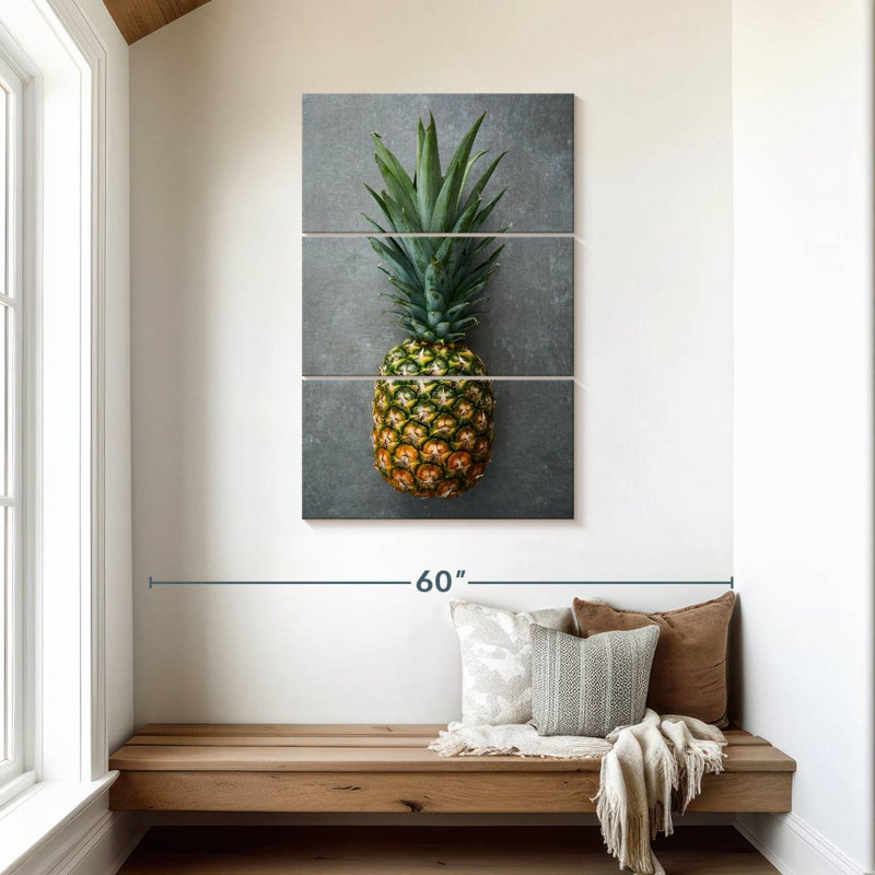 Yarlin, portrait d'ananas, H 45 po x l 28 po