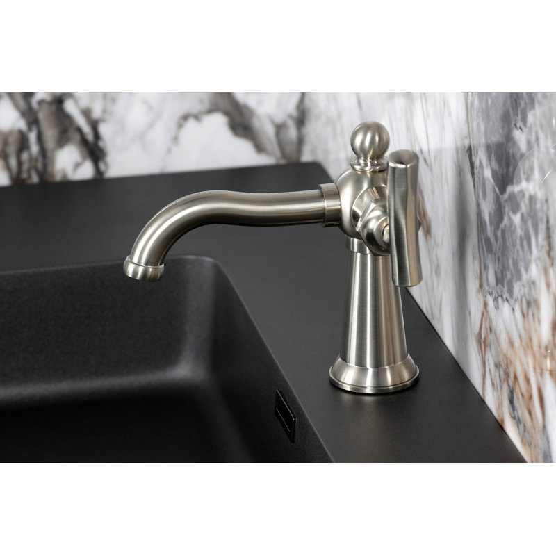 Robinet de salle de bain 1 trou à fixation sur le comptoir avec drain Kingston, Nickel brossé