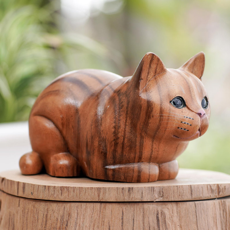 Statuette chat paresseux