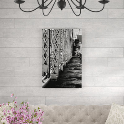Pont de couloir noir blanc-imprimé sur toile