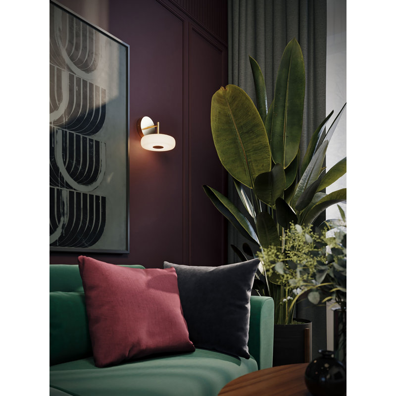 Hemby 8'' LED Sconce - 10W, Light Antique Brass