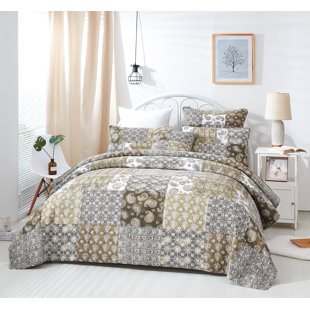 Cotton Paisley Coverlet