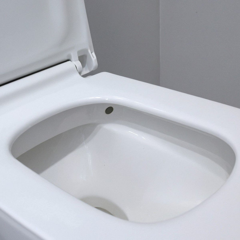 Belfry Bathroom LPF Elongated