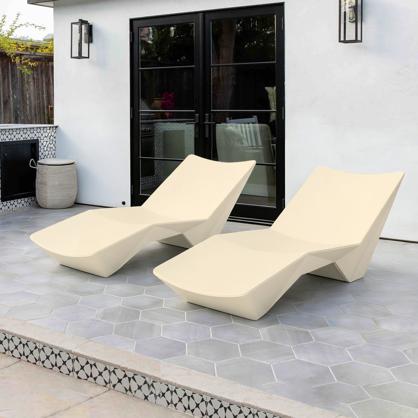 24" Patio Chaise Lounge, 1, Beige