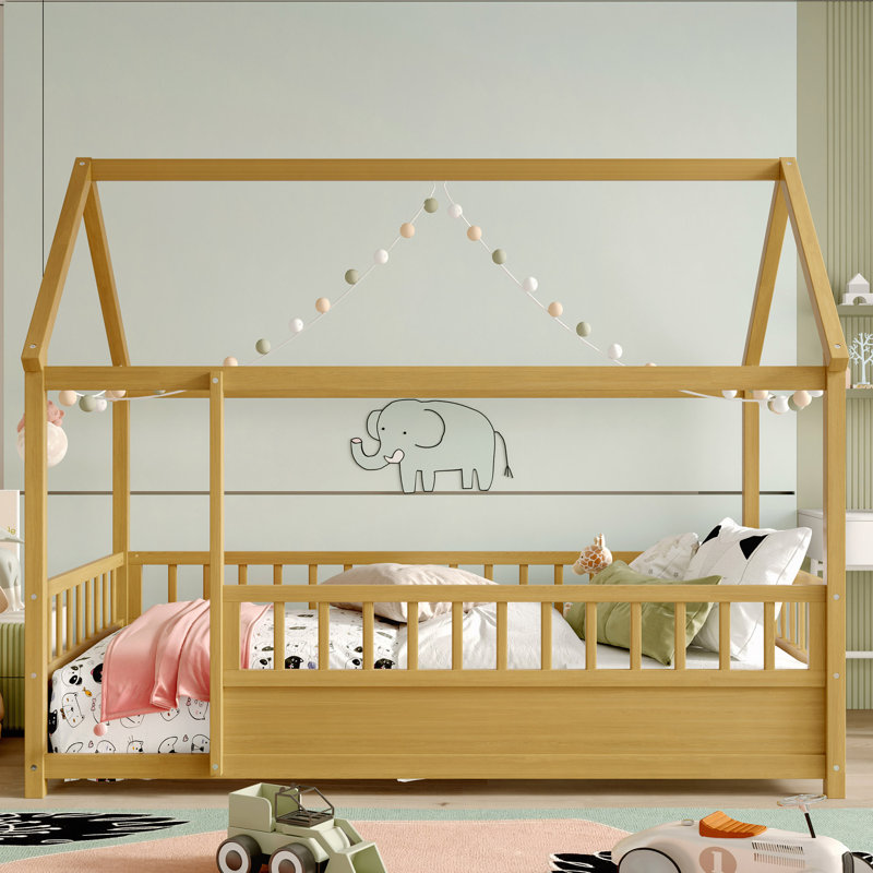 Lit de plancher en bois avec cadre de toit de maison, garde-corps de clôture, Lit simple