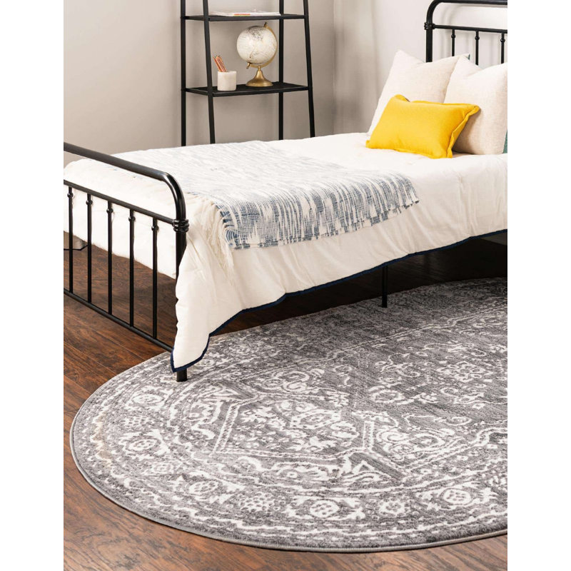 Oriental Indoor Rug, Round 7'10"