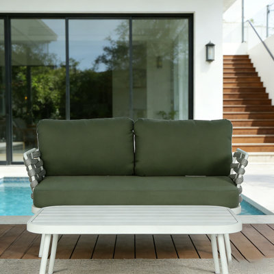 Causeuse et table en acier