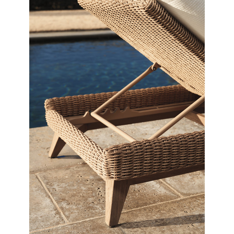 Chaise longue
