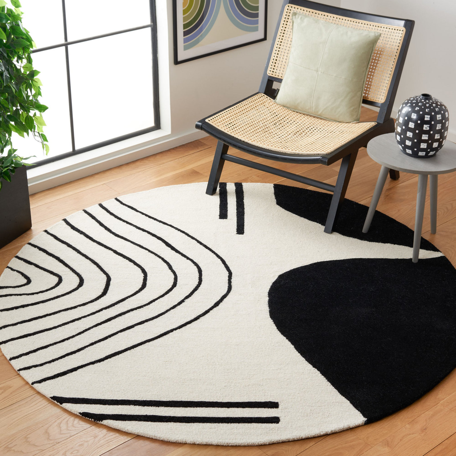 Felipe Ivory Black Hand-Woven Abstract Wool Rug, Round 8'